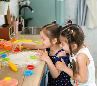 kids-making-mess