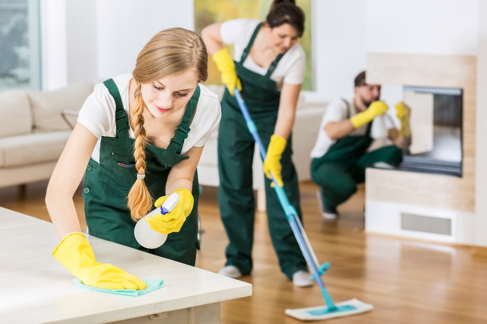 How do I prepare for a house cleaning service